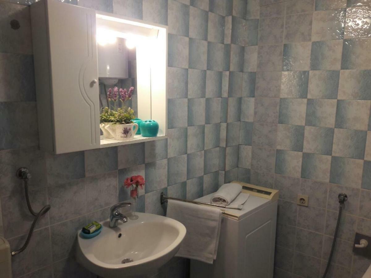 Suncica Apartments Kaštela Екстериор снимка